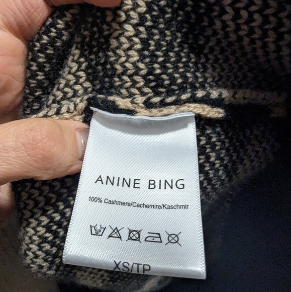 Anine Bing Cheyenne Zebra-Print Cashmere Sweater - Picture 7 of 7